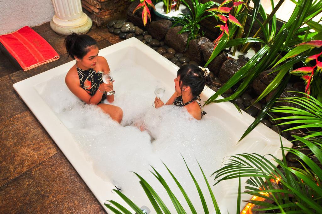 Callospa And Resort Antipolo Esterno foto